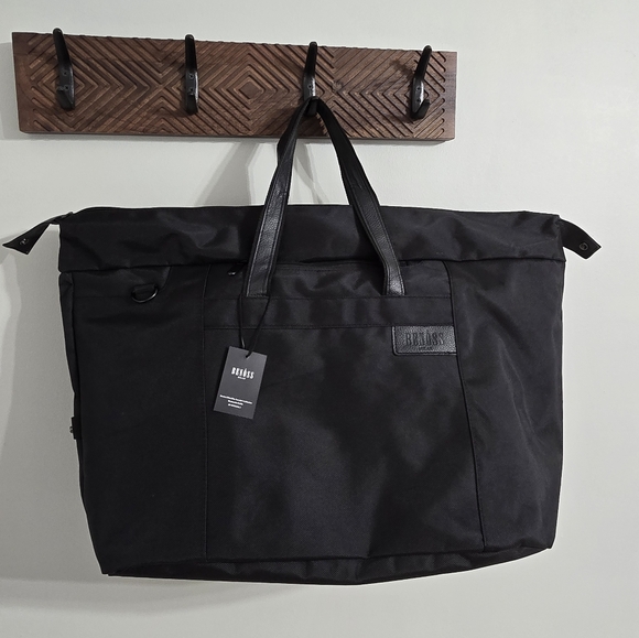 Benóss Milan Handbags - NWT Benóss Milan Elite Traveler's Collection Weekender Duffle Bag